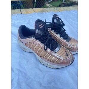 Nike Air Max Tailwind IV Metallic Copper Rose Gold CT1184-900 Womens 7.5